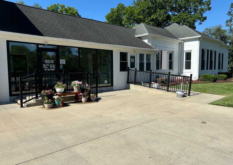 Carousel Slide 2: Herrmann Veterinary Clinic Exterior Front Entrance